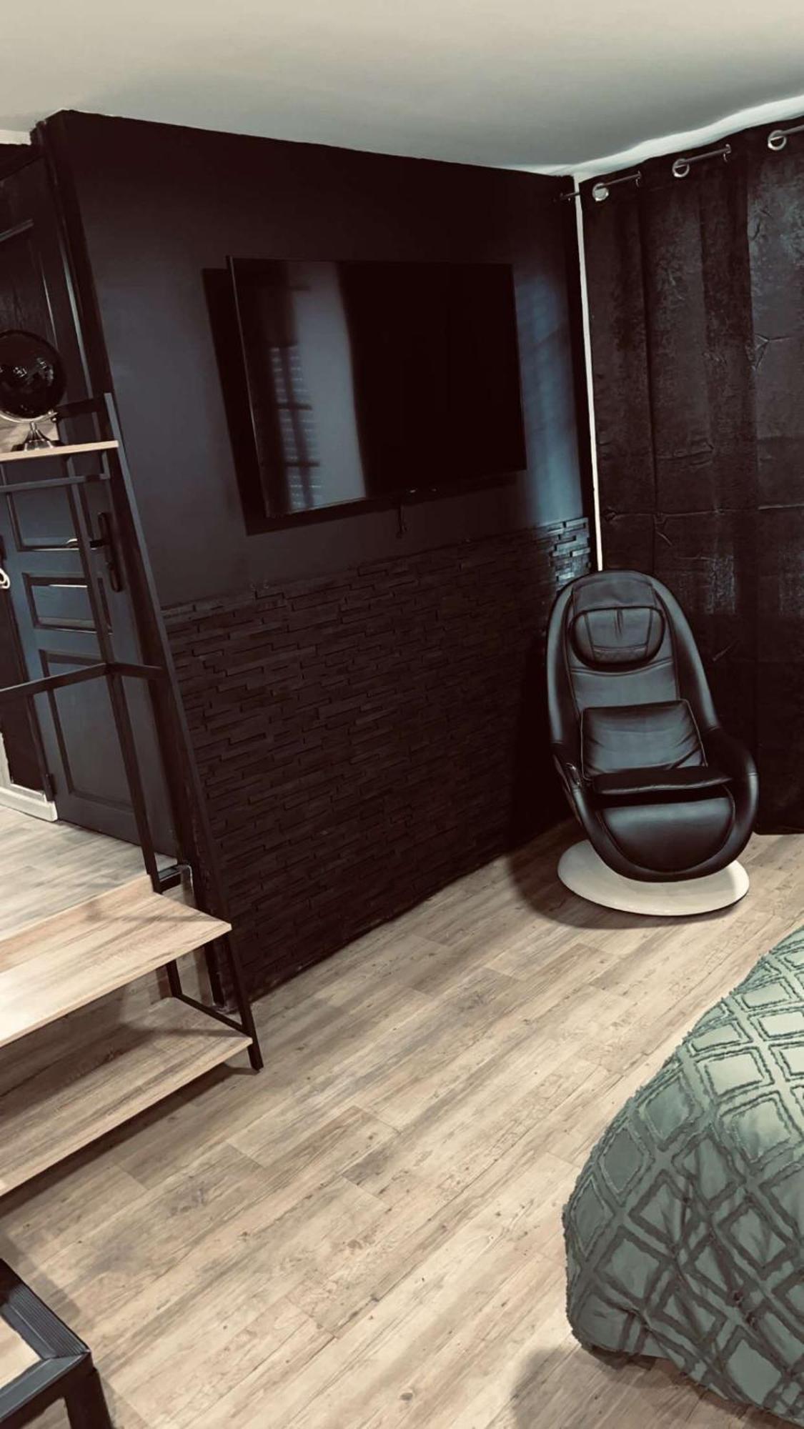 ホテル Magnifique Loft 35M2 Jacuzzi Rvb Night 1 アミアン エクステリア 写真